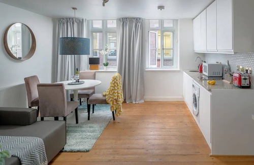 Bishopsgate Apartment | Spacious 2 bedroom in Liverpool Street