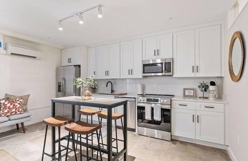 North Chesterfield Apartment | Spacious 2-Bedroom in Forest Hill with Parking