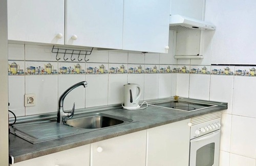 Callao Salvaje Apartment | Spacious 2 BR Golden Apartment