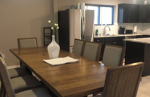 Crosby House | Spacious 2300SF, Recently Rehabbed, Large Living