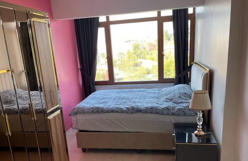 Kucukcekmece Apartment | Spacious 2bd, 2 luxury bathroom, Marmara Sea & Lake View