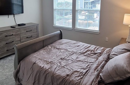 Umstead Apartment | Spacious 2BR/2 BA *RDU* W/D* Free Parking*