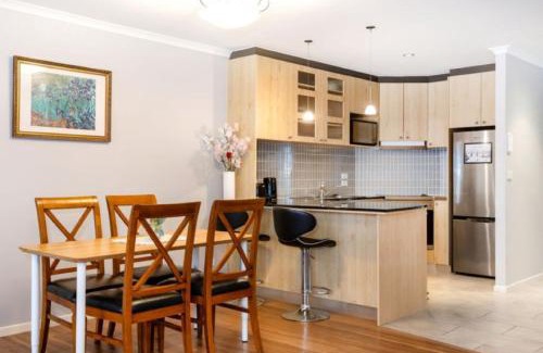 City East Apartment | Spacious 2BR Apartment in the Heart of the City - Hosted by Canstay