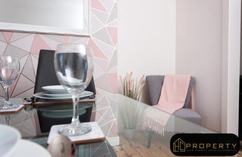 Coxhoe Apartment | Spacious 3 bed, 2 min from A1, Durham