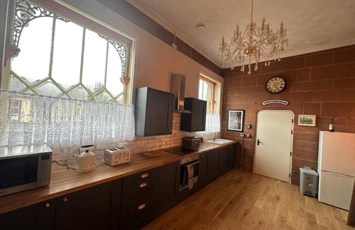 Langwathby Cottage | Spacious 3 bed apartment - pet friendly - Scotsman a spotless & unique 3 bed cottage with EV & free parking near lakes