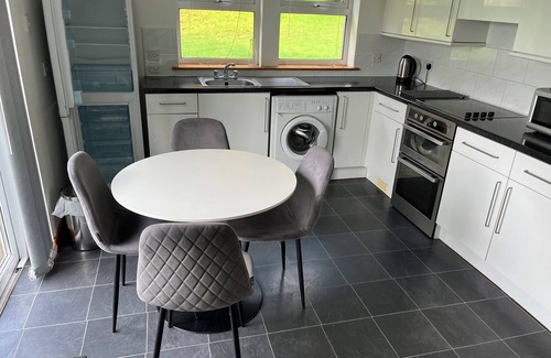 Lochgilphead Cottage | Spacious 3 Bedrooms, Sleeps 6 Spectacular Loch Views & Enclosed Garden