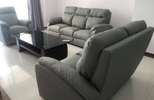 Masaki Apartment | Spacious 3-bedroom apartment with AC, WiFi in fantastic Dar es Salaam