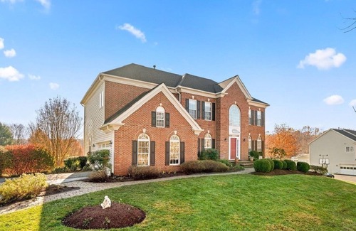 Montgomery Village Apartment | Spacious 3-bedroom Quiet Apartment in Gaithersburg