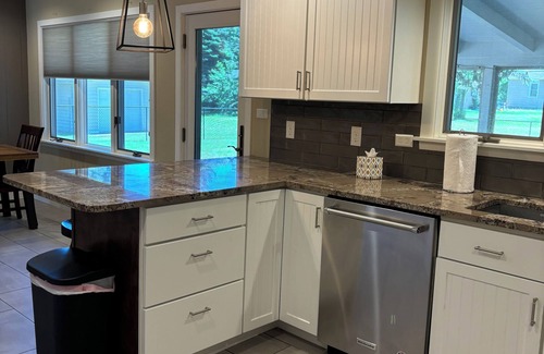 Sioux Center House | Spacious 3 Bedroom Home in a Quiet Neighborhood Near the University