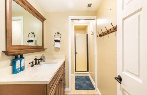North Salt Lake Apartment | Spacious 3BR Basement Apt near Airport, Work, Ski