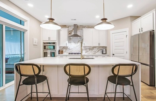 Mount Pleasant House | Spacious 4-bedroom n charming Mount Pleasant with fitness room, 2nd primary