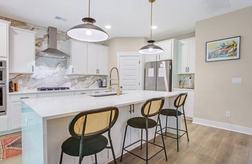 Mount Pleasant House | Spacious 4-bedroom n charming Mount Pleasant with fitness room, 2nd primary
