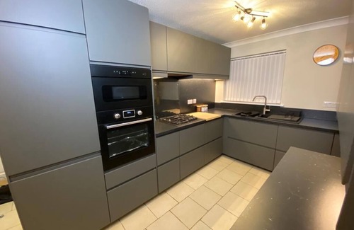 Colchester House | Spacious 4 bedroom house close to all the main activities in Colchester