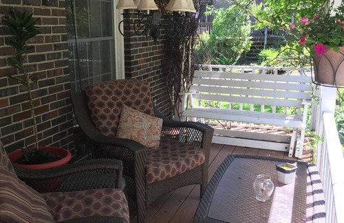 Cazenovia House | Spacious 4 bedroom house on lake