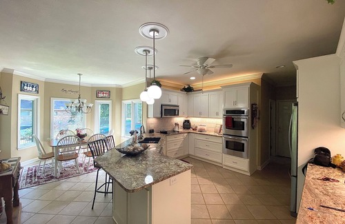 Aiken House | Spacious 4-Bedroom Home on the Golf Course in Gated Community