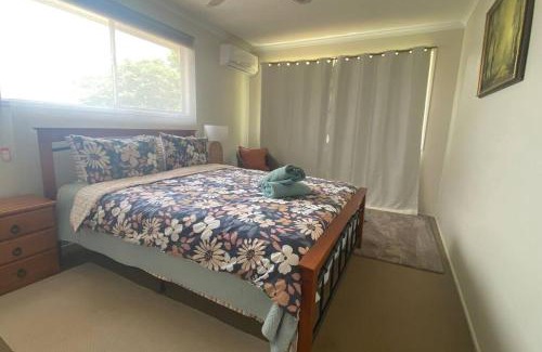 Centenary Heights House | Spacious 4-Bedroom house in a shared property