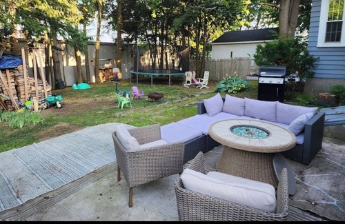 Augusta House | Spacious 4-bedroom house in heart of Augusta with AC and wood stove!