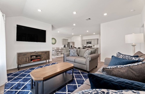 Magnolia House | Spacious 4-bedroom house with WiFi, AC in charming Magnolia