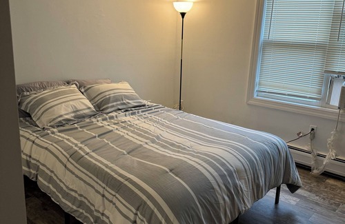 Silver Lane House | Spacious 4-bedroom house with WiFi, AC in Tranquil Windsor