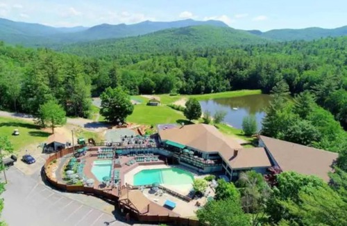 Campton House | Spacious 4-bedroom townhome with amenities in Waterville Estates.