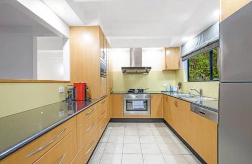 East Lindfield House | Spacious 4-Bedrooms Family Home in Lindfield