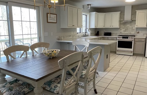 West Mystic House | Spacious 4BD family home in Mystic - walk to downtown shops and restaurants