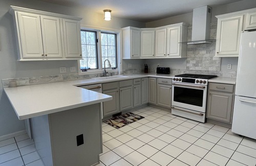 West Mystic House | Spacious 4BD family home in Mystic - walk to downtown shops and restaurants
