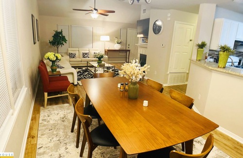 Round Rock House | Spacious 4BR with 6 Beds Sleeps 12. near I45 Round Rock