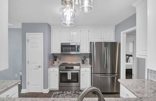 Huntcliff House | Spacious 4BR with Loft Bedroom