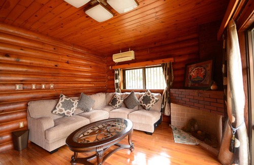 Maeganeku Hotel | Spacious 4LLDK 230 square meter log house 6 nigh/Kunigami-gun Okinawa