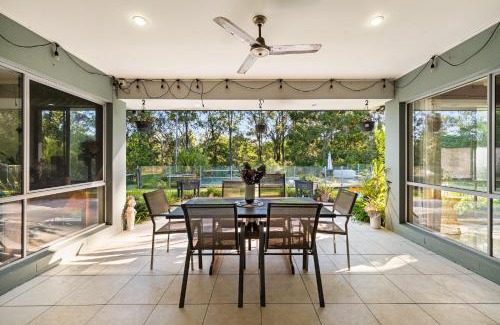 Nerang House | Spacious 5-Bed Retreat with Hot Tub & Pool