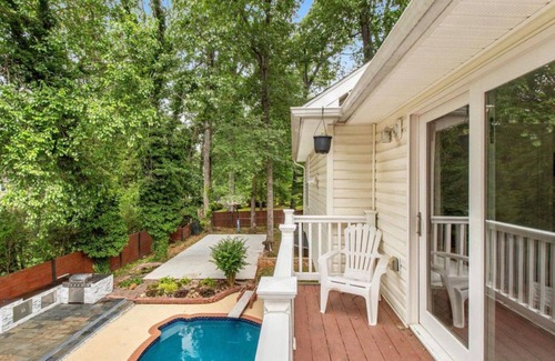 Mantua House | Spacious 5-bedroom house close to Washington DC