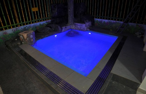 Perintalmanna Villa | Spacious 5-Bedroom Luxury Villa Full AC and Swimming Pool in Malappuram