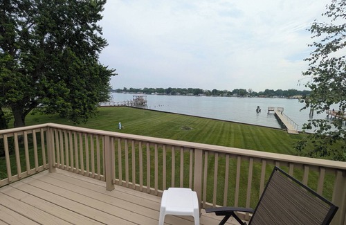 Algonac House | Spacious 5 Bedroom - right on the St. Clair River with private dock and frontage