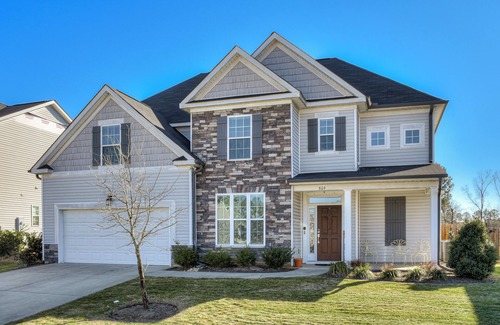 Grovetown House | Spacious 5BR/3BA Home Perfect for Masters Week Stay!