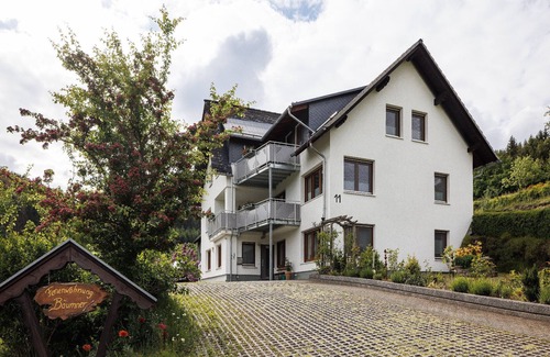 Alertshausen Apartment | Spacious 97m2 apartment with balcony