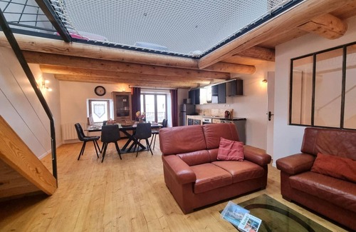 Sauvain Cottage | Spacious accommodation in Sauvain with garage and historical views
