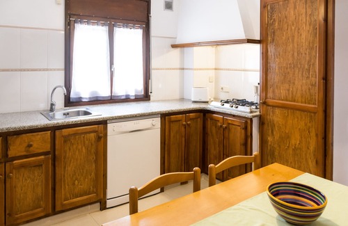 Castello d'Empuries Apartment | Spacious and bright apartment on the Costa Brava, landscape of the painter S. Dalí