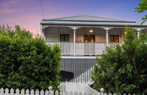 North Booval House | Spacious and Charming Queenslander in Ipswich