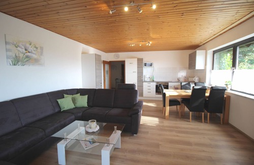 Immerath Apartment | Spacious and comfortably furnished apartment for up to 5 people