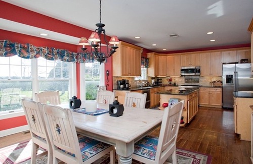 Water Mill House | Spacious and Conveniently Located Home in Southampton/Water Mill