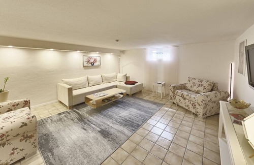 Gramsham Condo | Spacious and cozy 2 room apartment, near Alz and Chiemsee