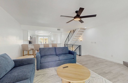 Treasure Island House | Spacious and dog friendly, close to the Gulf and beaches, AC, WIFI and WD