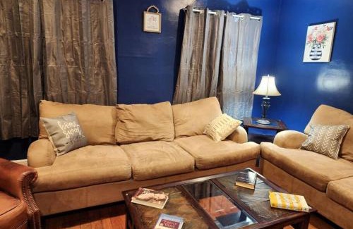 Meriden Apartment | spacious and indulging