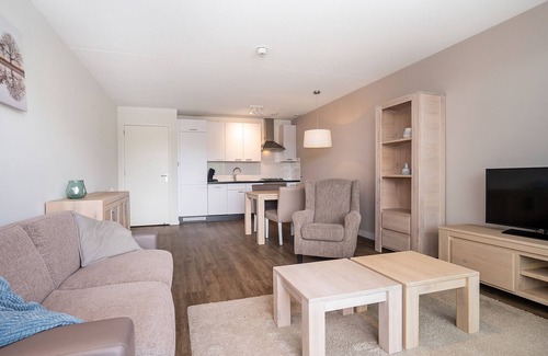 Merenwijk Apartment | Spacious and luxurious first flloor apartment with balcony- Kaag Resor (10)