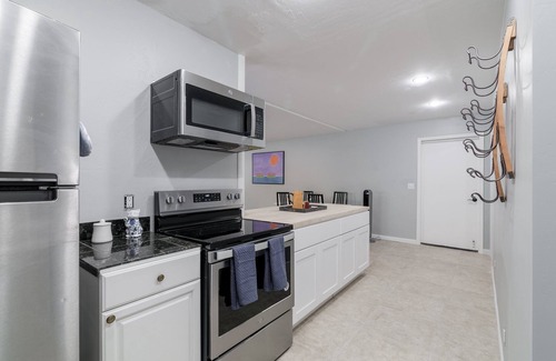 Fountain Hills Apartment | Spacious and Quiet1BR 1BA Apartment - Hiking, Biking, Shopping Nearby