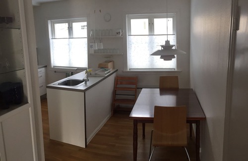 Sogndal Apartment | Spacious apartment in Sogndal center. Short road to mountain and fjord.