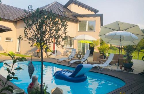Bossonnens Apartment | Spacious Apartment 3.5 with Swimmingpool