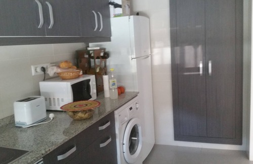 Daimuz Apartment | Spacious apartment facing the sea and a few meters from the beach