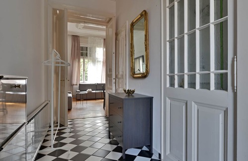 Castle Hill Apartment | Spacious apartment in Buda, close to public transport